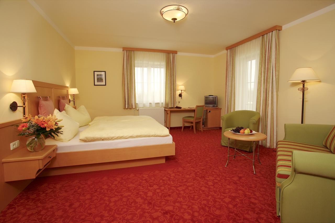 Hotel Wachau Мельк Екстер'єр фото